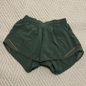 Lululemon Hotty Hot LR Tall size 4